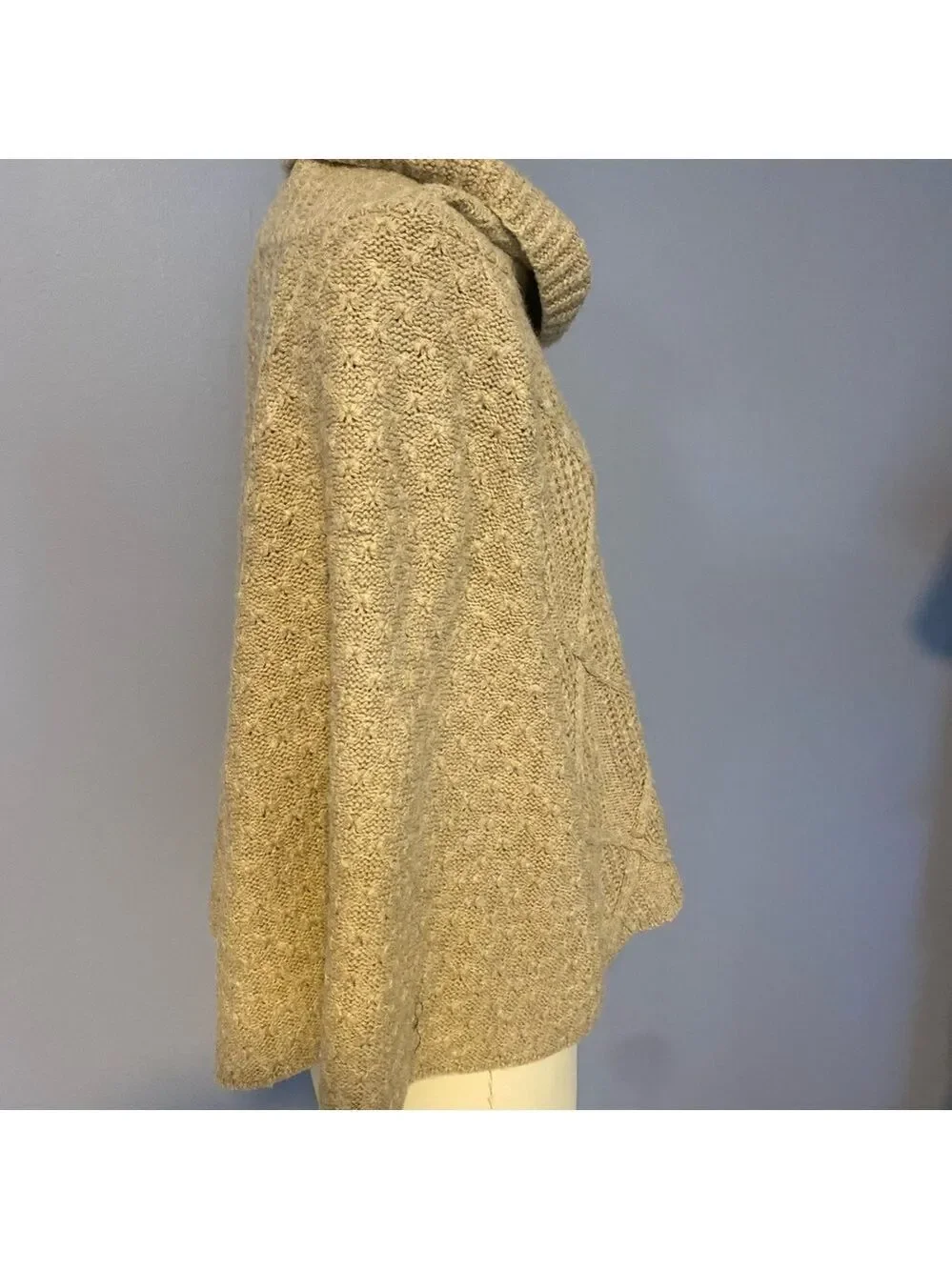 Wool-Blend Cowl Neck Knit Sweater Poncho – OS – Jperico Made in Italy